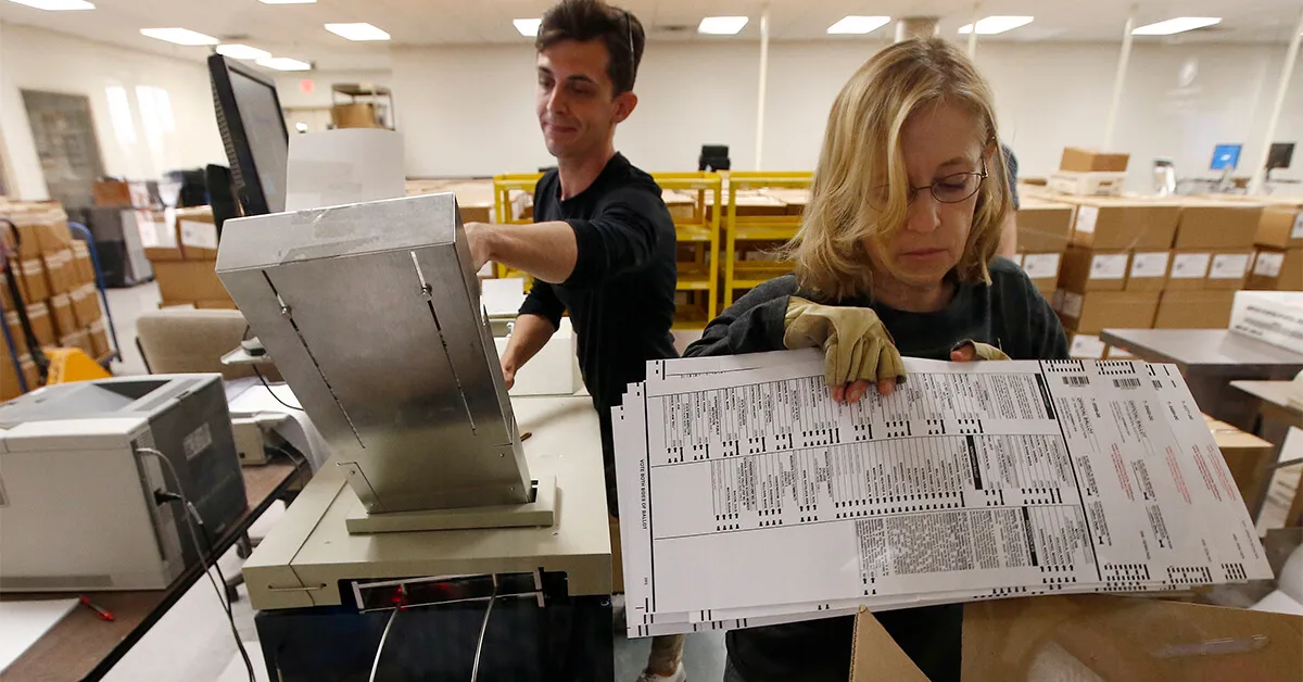 Maricopa Official Confident Polls Will Run Smoothly as Early Voting Starts Maricopa Official Confident Polls Will Run Smoothly as Early Voting Starts