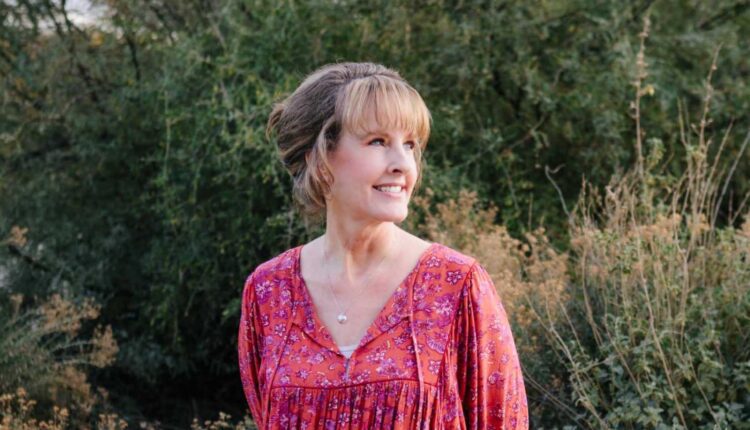 Meet Noelle Johnson, aka the Arizona Plant Lady Meet Noelle Johnson, aka the Arizona Plant Lady