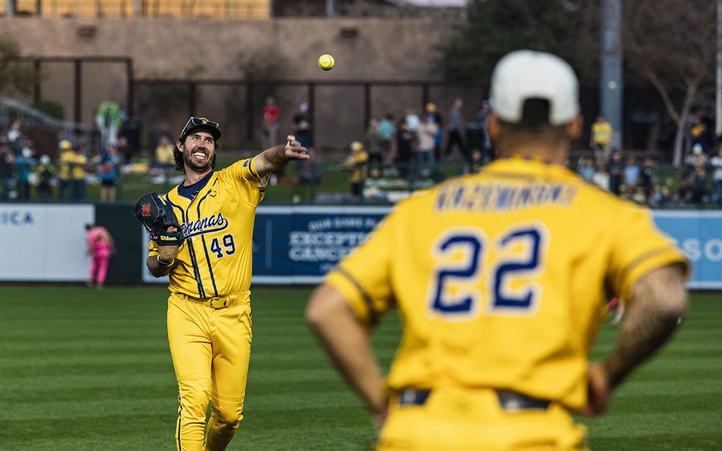 Homecoming on the diamond: Arizona roots run deep for Savannah Banana ballplayers